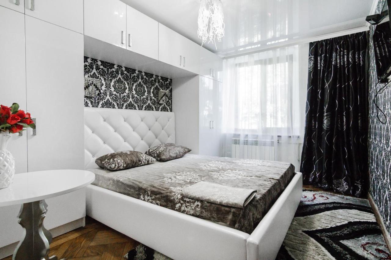 Katerynynska Street 3-Bedrooms Apartment Odessa Zewnętrze zdjęcie